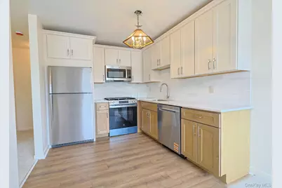 2740 South Road #G14, Poughkeepsie, NY 12601 - Photo 2