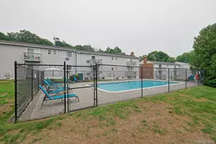 2740 South Rd, Poughkeepsie, NY 12601 - Photo 18