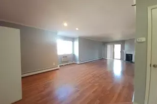 15 Greenridge Ave, White Plains, NY 10605 - Photo 2