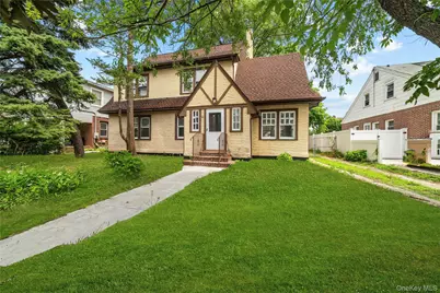 116 Meadowbrook Road, Hempstead, NY 11550 - Photo 2