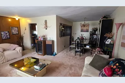 29-64 Ocean Crest Boulevard, Far Rockaway, NY 11691 - Photo 4