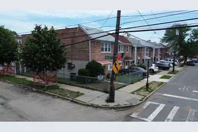 29-64 Ocean Crest Boulevard, Far Rockaway, NY 11691 - Photo 2