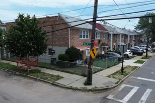29-64 Ocean Crest Blvd, Far Rockaway, NY 11691 - Photo 2