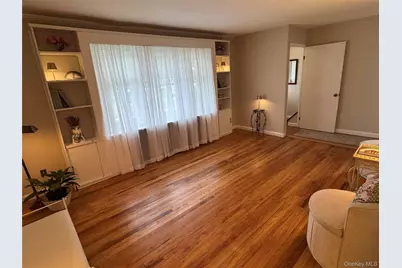 41 Mohawk Drive, North Babylon, NY 11703 - Photo 4