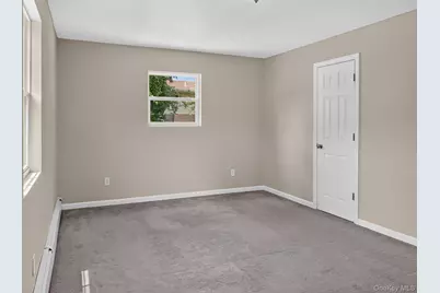 85 Schleigel Boulevard, Farmingdale, NY 11735 - Photo 14