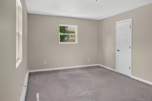 85 Schleigel Blvd, Farmingdale, NY 11735 - Photo 14