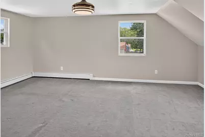 85 Schleigel Boulevard, Farmingdale, NY 11735 - Photo 18