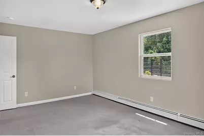 85 Schleigel Boulevard, Farmingdale, NY 11735 - Photo 12