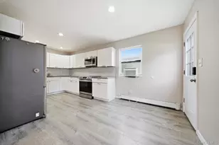 85 Schleigel Blvd, Farmingdale, NY 11735 - Photo 10
