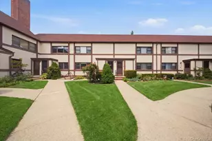 107 15th St, Garden City, NY 11530 - Photo 2
