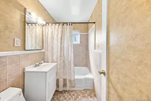 266 Cherry Valley Ave, Garden City, NY 11530 - Photo 12
