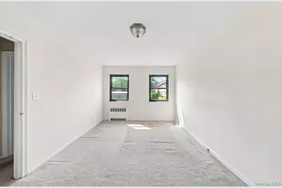 266 Cherry Valley Avenue #B1, Garden City, NY 11530 - Photo 8