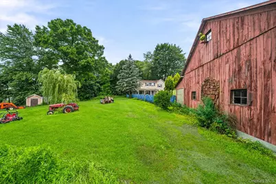241 Meadow Avenue, Chester, NY 10918 - Photo 34