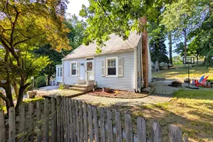 222 Gidney Ave, Newburgh, NY 12550 - Photo 2