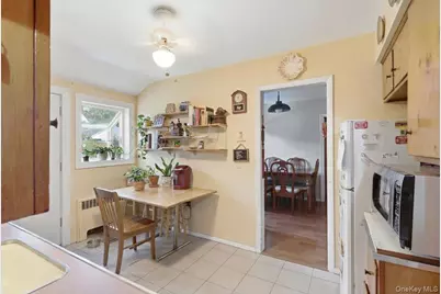 626 Mead Terrace, West Hempstead, NY 11550 - Photo 12