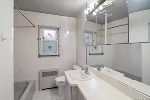 626 Mead Terrace, West Hempstead, NY 11550 - Photo 18