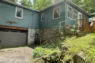 29 White St, Highland, NY 12528 - Photo 4