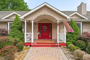 84 Pin Oak Dr, New Windsor, NY 12553 - Photo 2