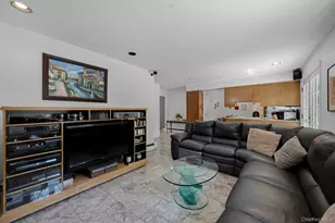10 Arcadia Dr, Dix Hills, NY 11746 - Photo 12