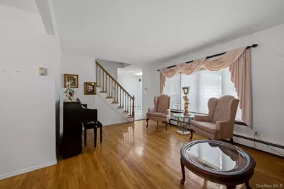 10 Arcadia Drive, Dix Hills, NY 11746 - Photo 4