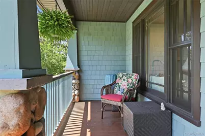 425 Maple Lane, Southold, NY 11971 - Photo 6