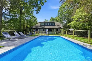 425 Maple Ln, Southold, NY 11971 - Photo 2