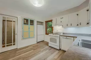 425 Maple Ln, Southold, NY 11971 - Photo 12