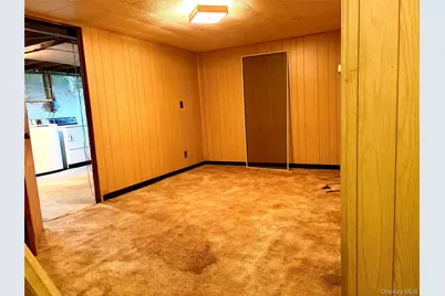 87 Parkway Drive, Westbury, NY 11590 - Photo 14