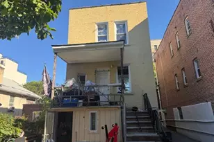 646 E 230th St, Bronx, NY 10466 - Photo 2