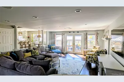 4 Harris Court, Commack, NY 11725 - Photo 8