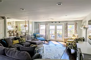 4 Harris Ct, Commack, NY 11725 - Photo 8