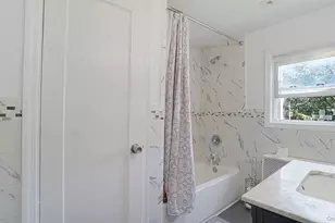 143 S Montgomery St, Valley Stream, NY 11580 - Photo 26