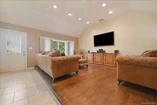 1279 Paul St, Seaford, NY 11783 - Photo 4