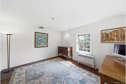 255 Manor Road, Douglaston, NY 11363 - Photo 20