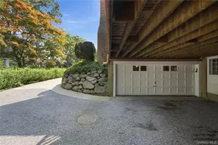 2-55 Manor Rd, Douglaston, NY 11363 - Photo 34