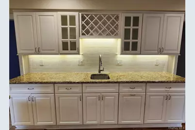 11 Smith Lane, Saint James, NY 11780 - Photo 10