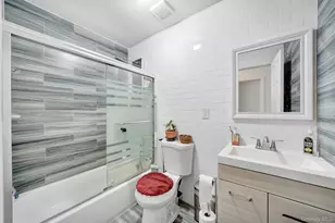 2240 Quimby Ave, Bronx, NY 10473 - Photo 6