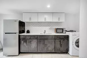 2240 Quimby Ave, Bronx, NY 10473 - Photo 28