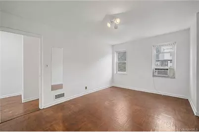 138 Van Cortlandt Park S, Bronx, NY 10463 - Photo 22