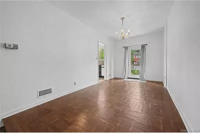 138 Van Cortlandt Park S, Bronx, NY 10463 - Photo 14