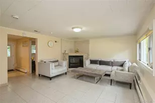 7 Ebb Ct, Commack, NY 11725 - Photo 8