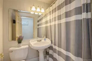 7 Ebb Ct, Commack, NY 11725 - Photo 10