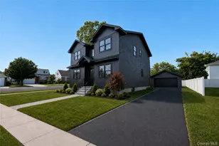 1320 R St, Elmont, NY 11003 - Photo 2