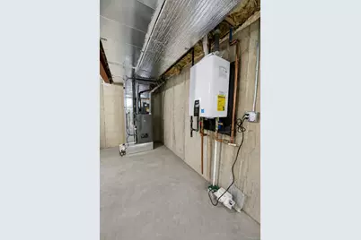 1320 R Street, Elmont, NY 11003 - Photo 30