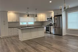 17B Dunes Ln, Port Washington, NY 11050 - Photo 10