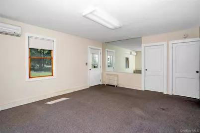 33 Laurel Drive, Smithtown, NY 11787 - Photo 4