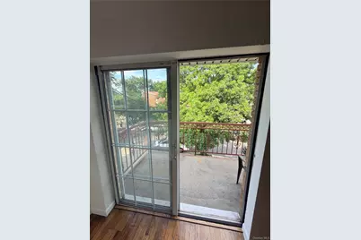 8418 129th Street, Kew Gardens, NY 11415 - Photo 6