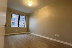 42-18 147th St, Flushing, NY 11355 - Photo 4