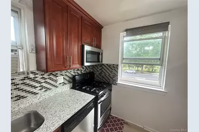 72-75 Little Neck Parkway #G-2, Glen Oaks, NY 11004 - Photo 12