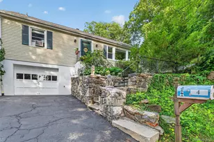4 Denim Pl, White Plains, NY 10603 - Photo 4
